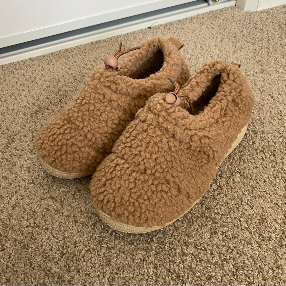 UO Neumel Fuzzy Sherpa Slippers Mocs